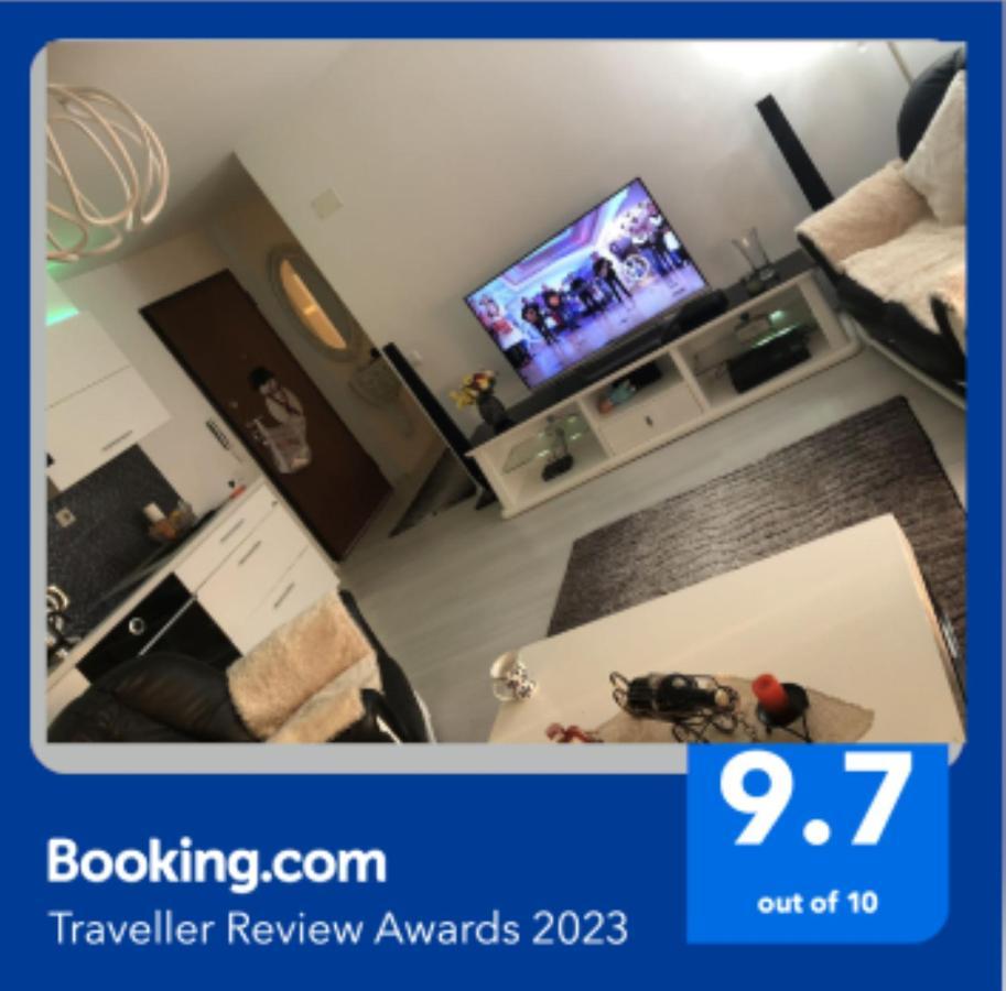 Lovely 2 Bedroom Condo In Gjilan. 외부 사진
